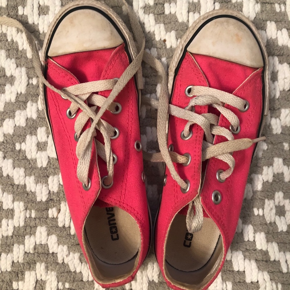 Pink Low Rise Converse